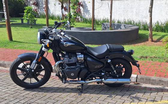 ROYAL ENFIELD METEOR 650 ASTRAL ROYAL ENFIELD METEOR 650 ASTRAL